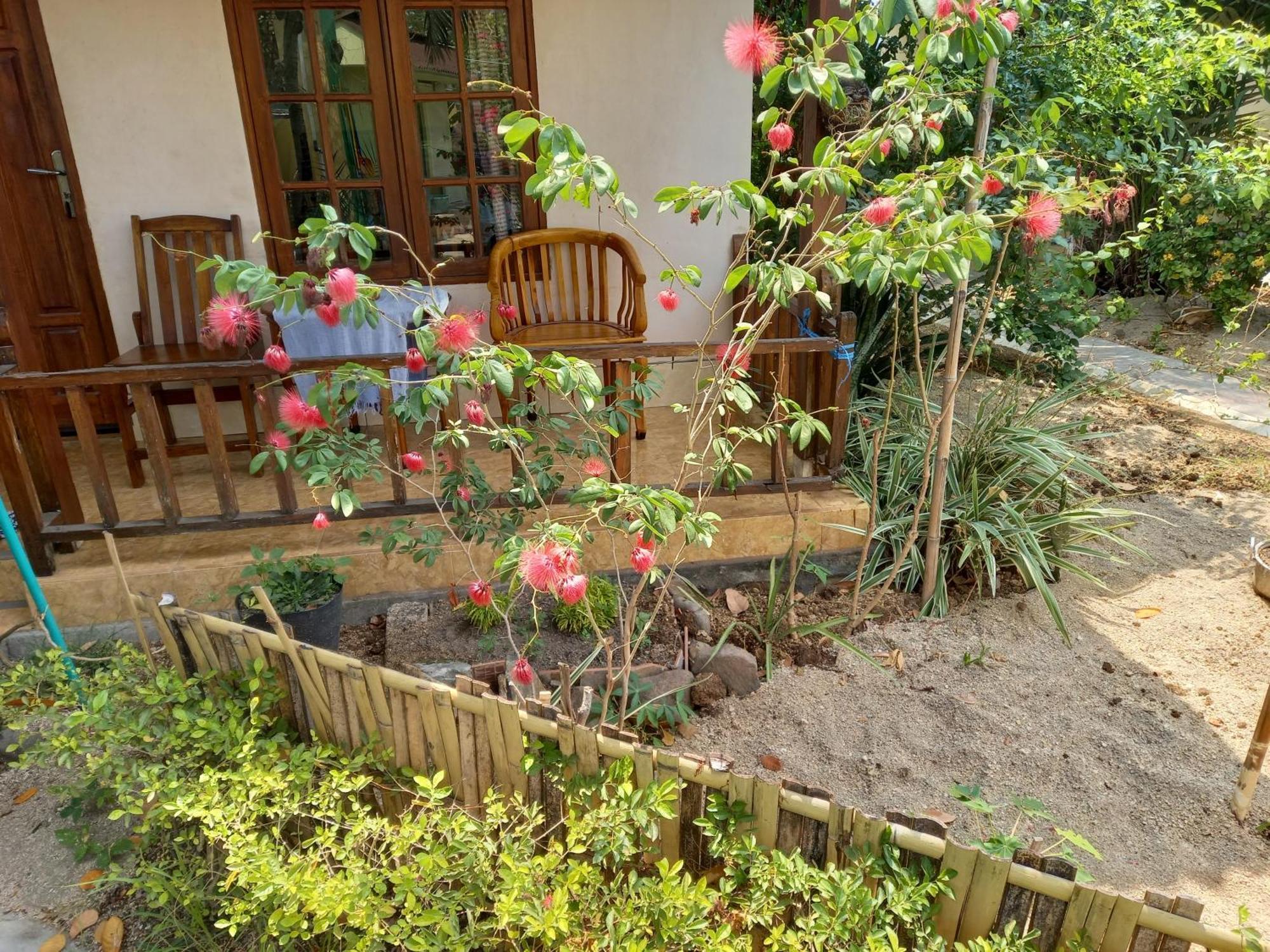Arnel Bungalows Senggigi Luaran gambar