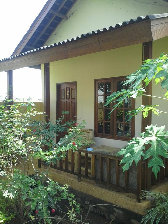 Arnel Bungalows Senggigi Luaran gambar